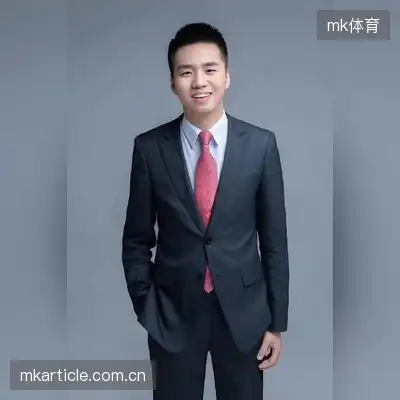 严德德